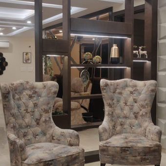 https://arushiprojects.com/wp-content/uploads/2021/11/interiordesign-04-340x340.jpg